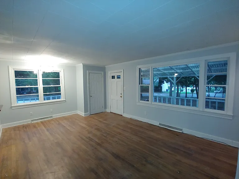 100 Westview Dr — Photo 9
