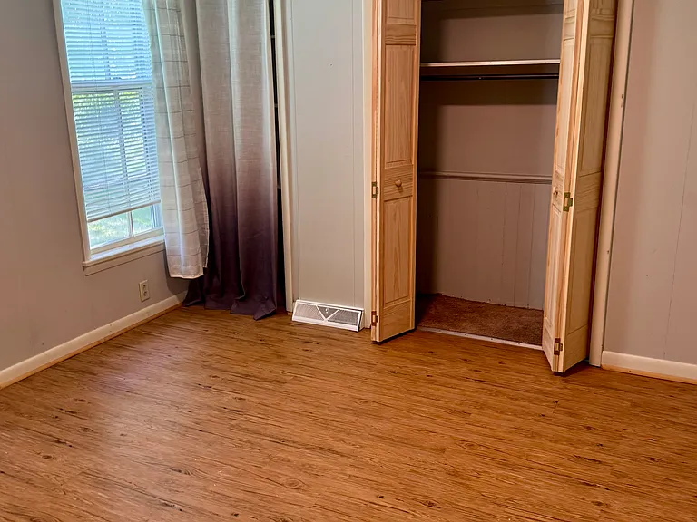 214 W Thomas St #3 — Photo 6