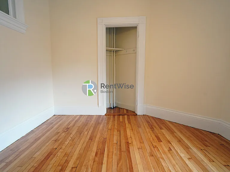2 Ware St #109U — Photo 6