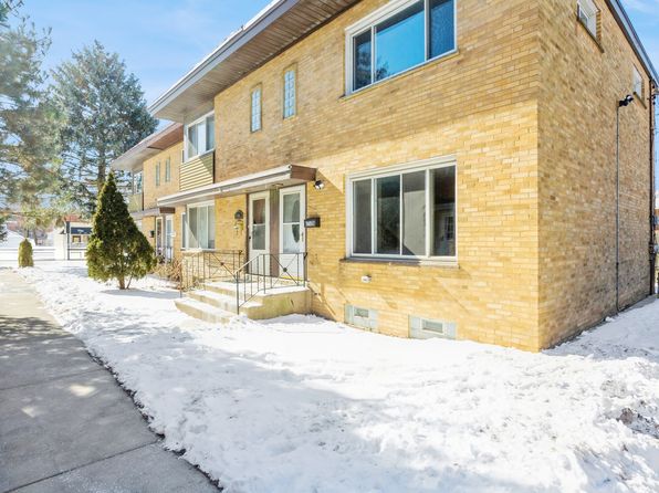 4740 Main St #D, Skokie, IL 60076