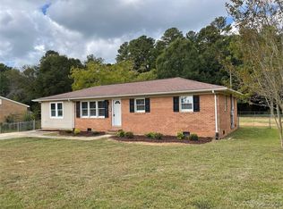 3823 Little Mountain Rd, Gastonia, NC 28056