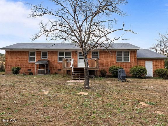 5th image of 820 E Donaldson Avenue
