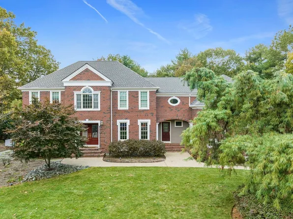 5 Linden Glen Rd, Canton, MA 02021