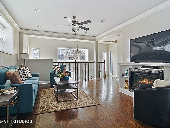 2nd image of 3747 N Francisco Ave