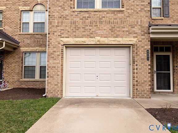 3rd image of 4801 Shellbark Ct