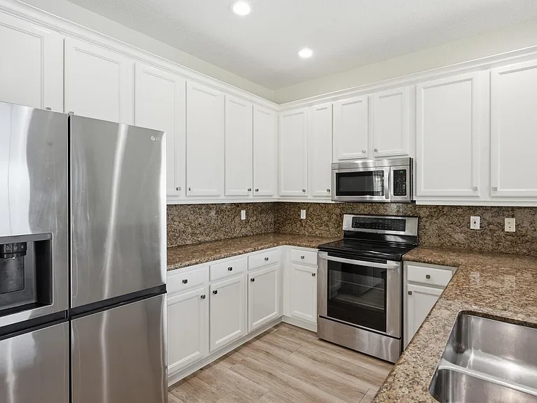 8895 Chestnut Ridge Way — Photo 14