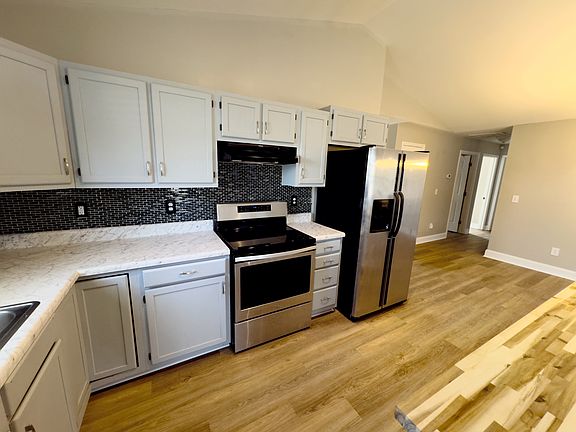 5th image of 612 Sweet William Way