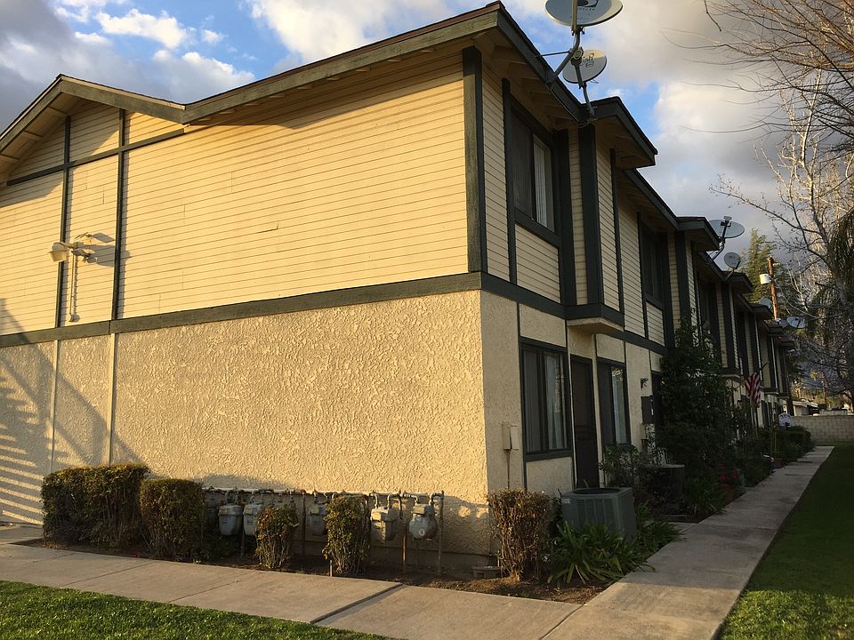 2nd image of 671 Richland St APT I