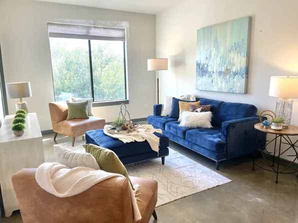 1900 12th Ave S #213, Nashville, TN 37203