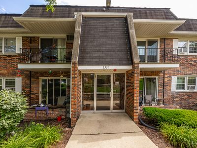 2331 Ogden Ave APT 7, Downers Grove, IL, 60515