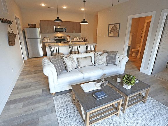 3rd image of 3766 Winthrop Dr #1