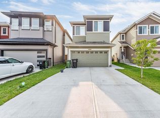 17636 49th St NW, Edmonton, AB T5Y 3Y1