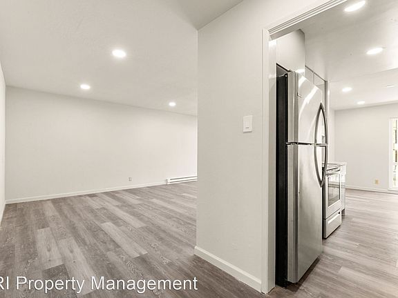 4th image of 2441 Carlmont Dr #14879419