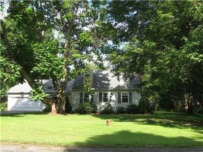 185 Flat Meadow Rd, Guilford, CT, 06437