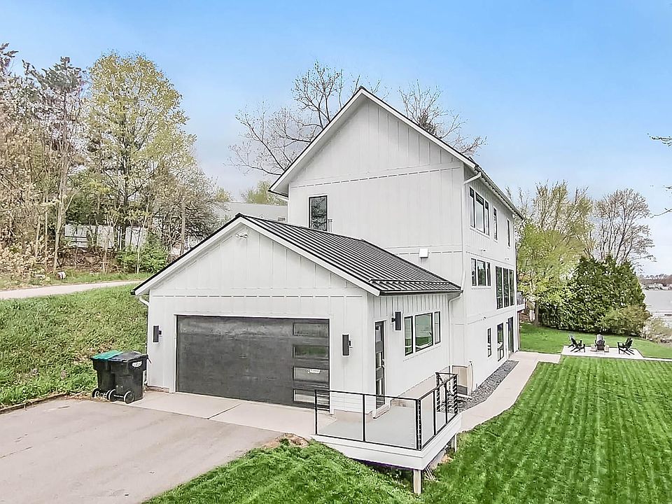 1st image of 6740 Kitson Dr NE