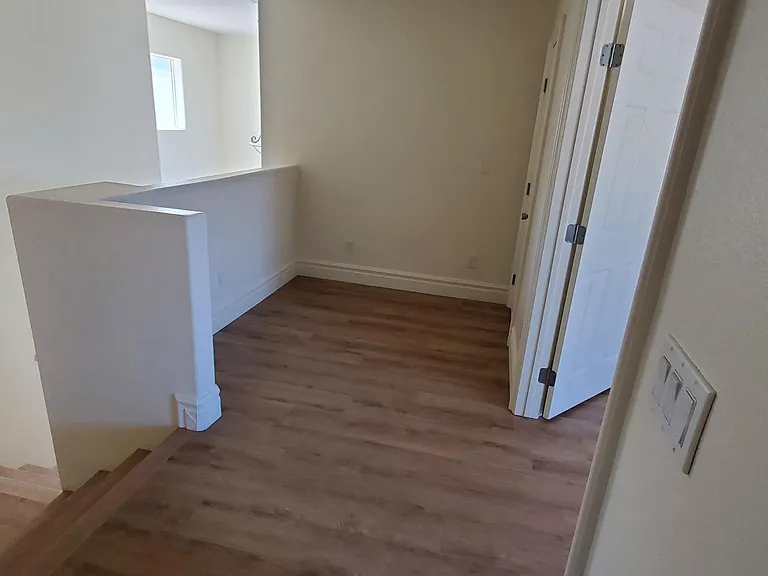 9692 Ziegler Ave — Photo 11
