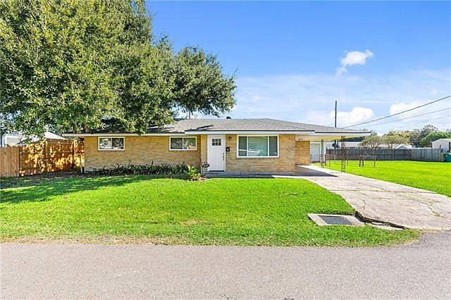 1st image of 542 Marino Dr