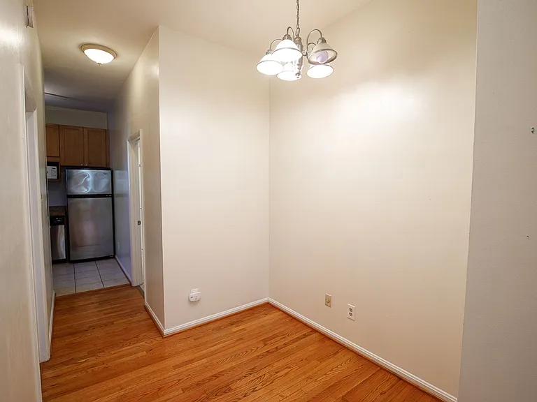 1434 Potomac Ave SE #4 — Photo 10