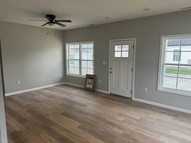 619 Mayes Ln — Photo 15