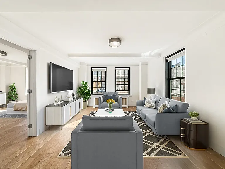 25 E 67th St #9A — Photo 1