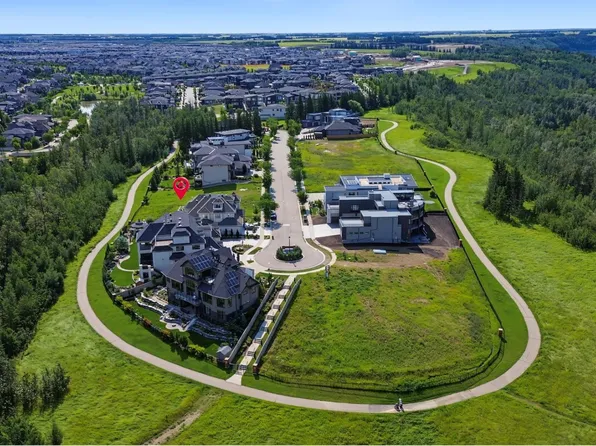 3466 Keswick Blvd SW #6, Edmonton, AB T6W 3S4