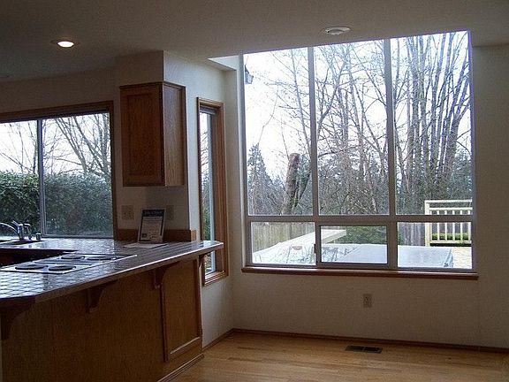5th image of 8211 127th Ave SE
