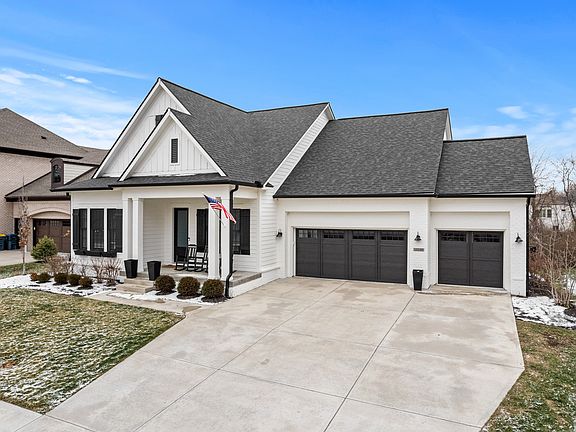 2nd image of 12159 Silvara Ct