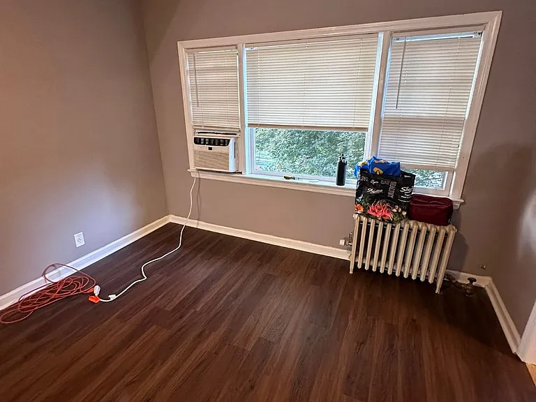 16 New St #2 — Photo 8
