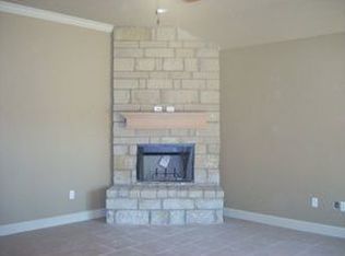2901 Lismore Ln, Longview, TX 75605