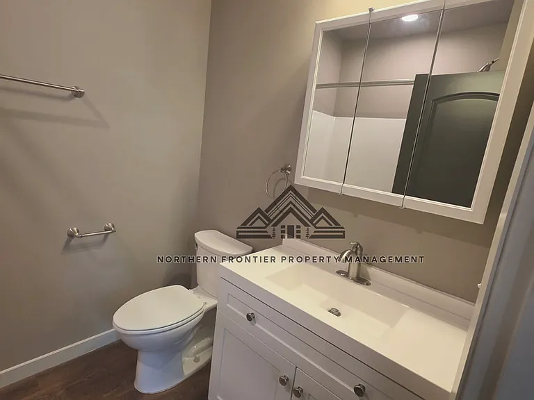 185 SW Silverstar Ln — Photo 10