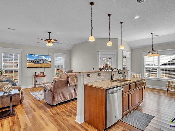 2nd image of 2301 Quail Ridge Ln