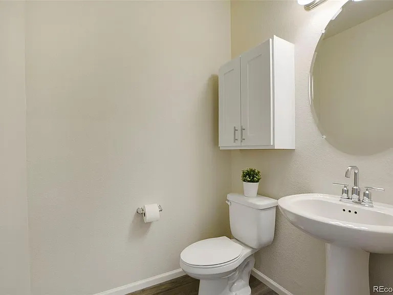 13838 Vispo Way — Photo 25