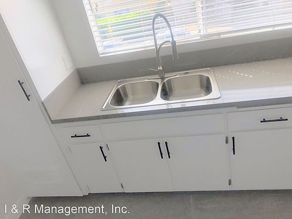5th image of 1812-1830 Wilcox Ave #3