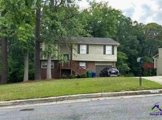 2296 Rolling Rock Dr, Conley, GA 30288