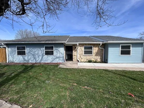 2735 Prosperity Dr, Columbus, IN 47201