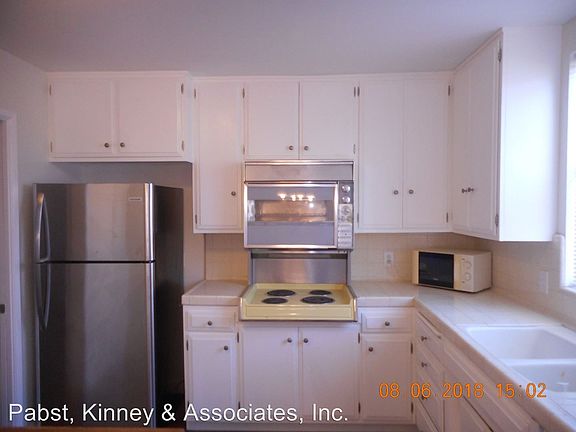 4th image of 100 Hermosa Ave APT 2E