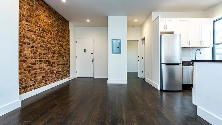 Rented by Nooklyn NYC LLC | media 18