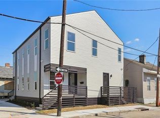 1826 Simon Bolivar Ave, New Orleans, LA 70113