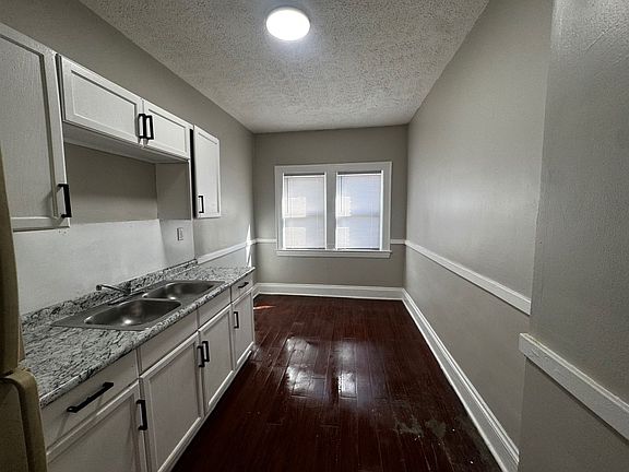 3rd image of 395 E 152nd St #4