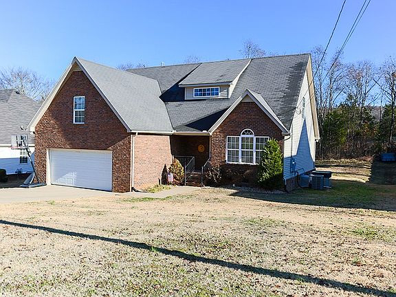 2nd image of 2953 Greentree Dr