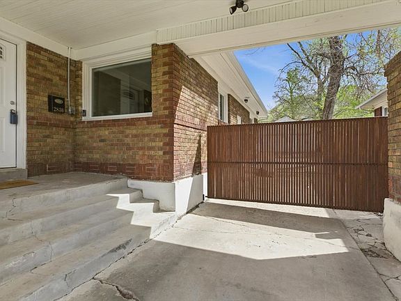 3rd image of 2830 Fowler Ave