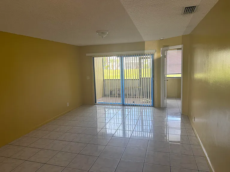 2511 NW 56th Ave #111 — Photo 7