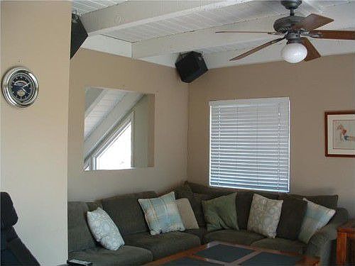 2nd image of 2438 Pierpont Blvd