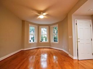 22 8th St NE #2, Washington, DC 20002