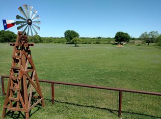 102 Old Campbell Rd, Seguin, TX 78155