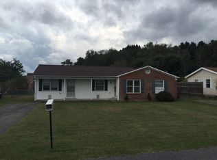 165 Canyon Ave, Princeton, WV 24740