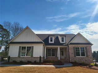 5827 Dolvin Ln, Buford, GA 30518
