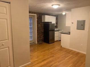 40 Clark St #A, Boston, MA 02109