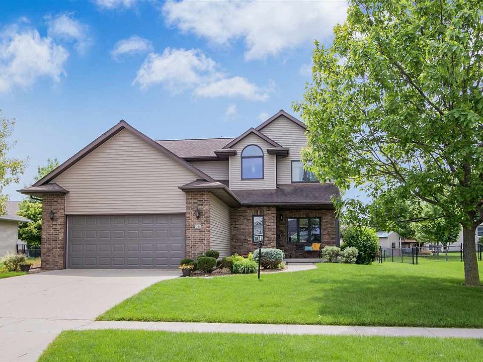 1st image of 90 Vixen Ln