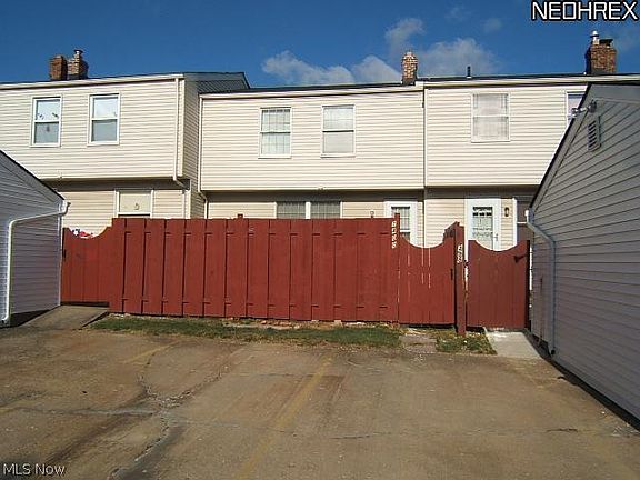 4th image of 7400 Kingston Ct